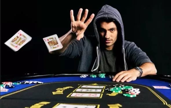 起手牌决定你整晚的胜负